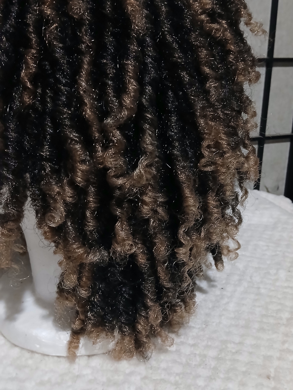 Wig Locks - Picture 4 of 13